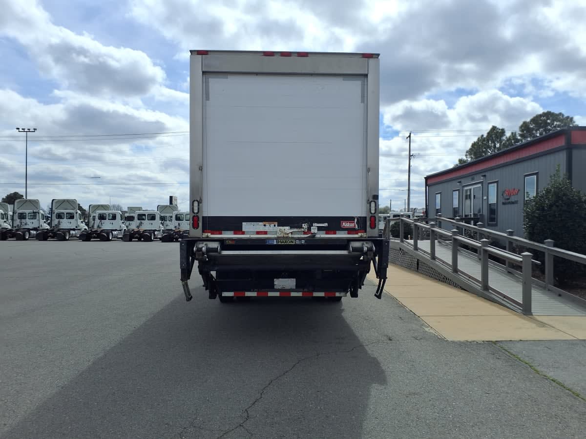 2017 Freightliner/Mercedes M2 106 670838