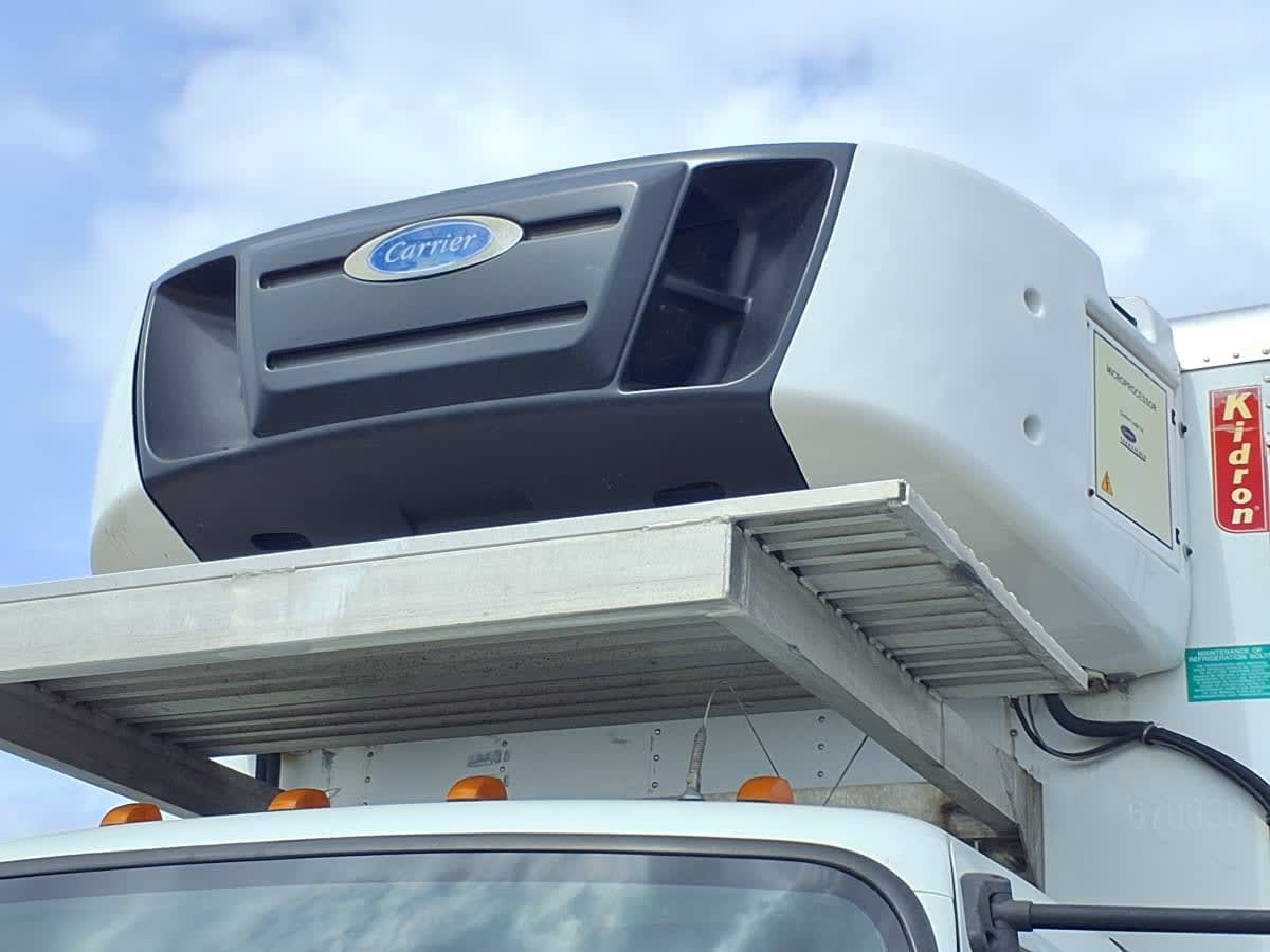 2017 Freightliner/Mercedes M2 106 670838