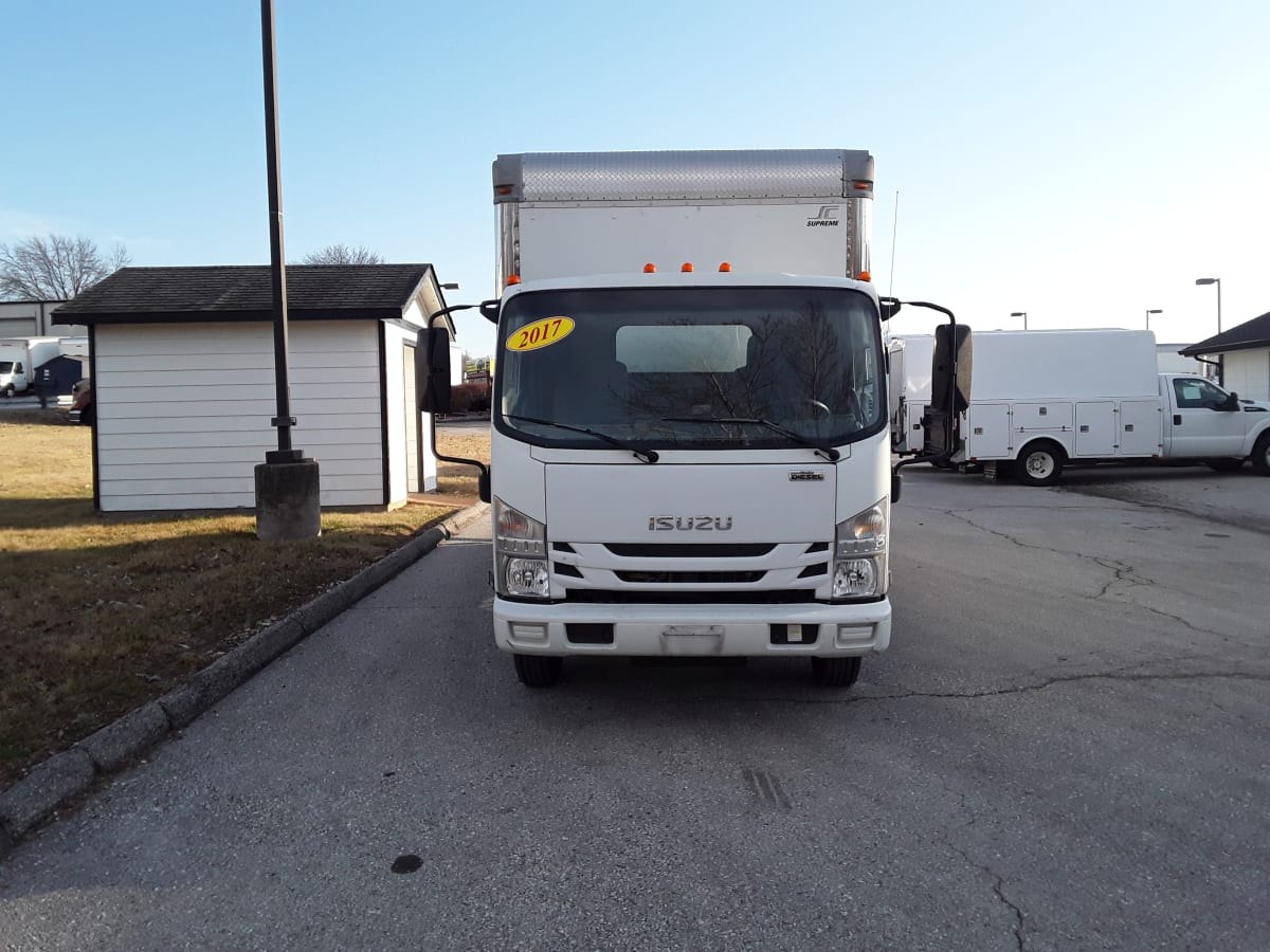 2017 Isuzu NPR 670885