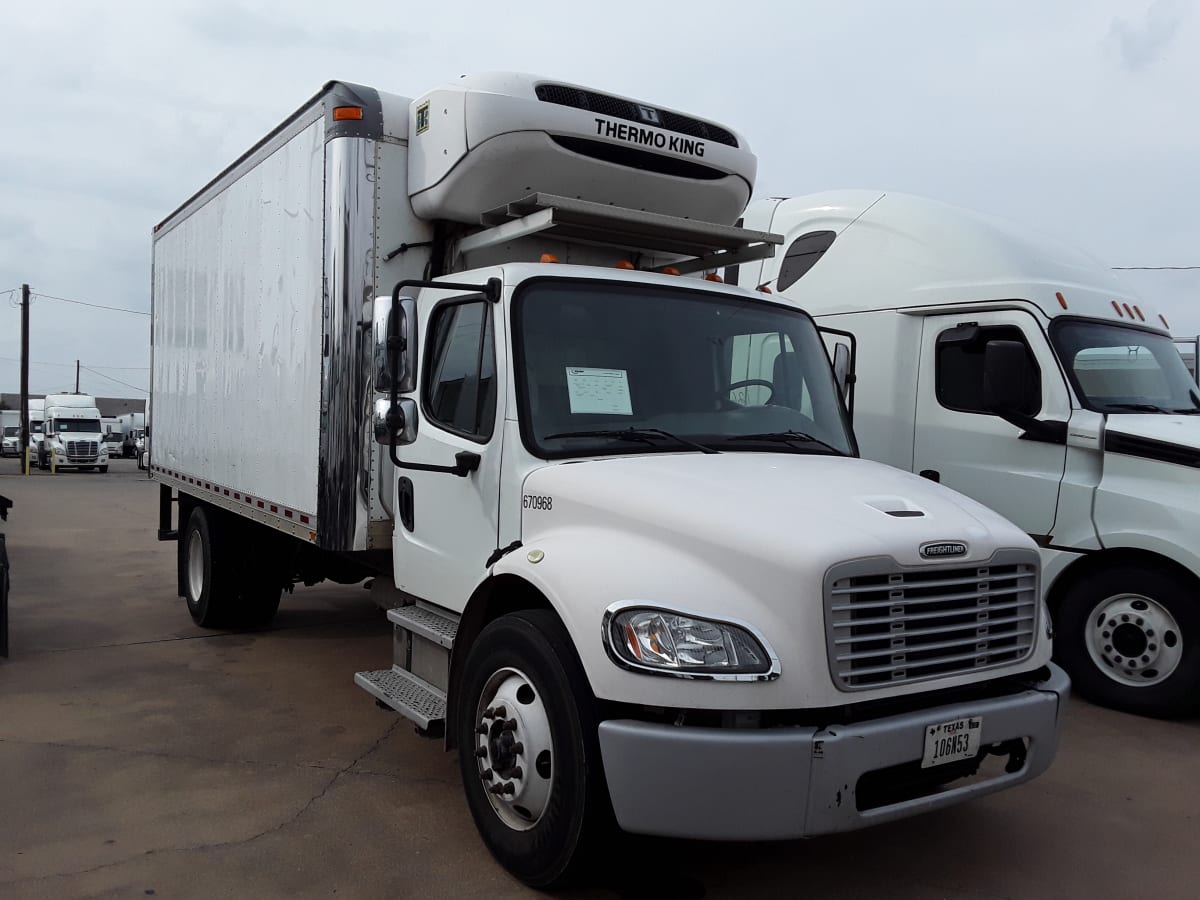 2017 Freightliner/Mercedes M2 106 670968