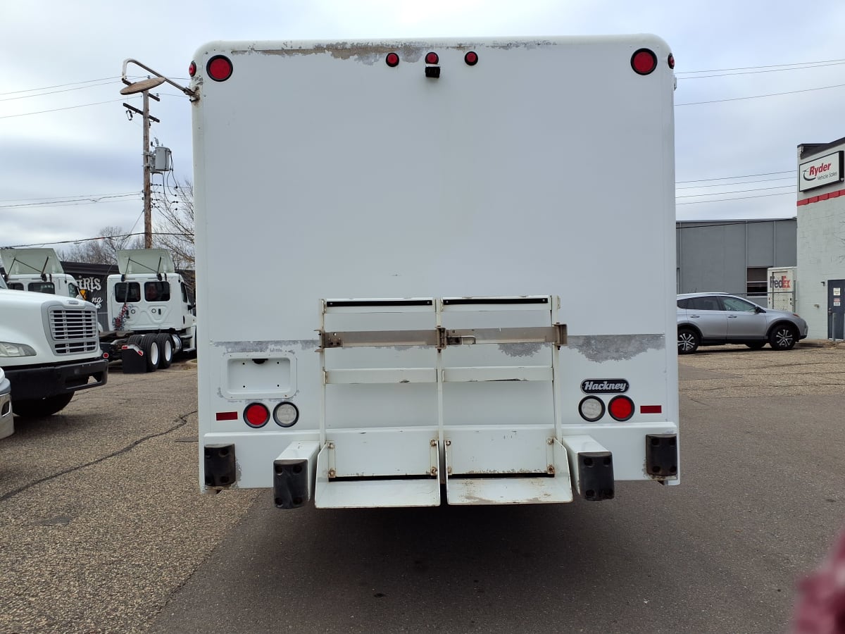 2017 Freightliner/Mercedes M2 106 670985