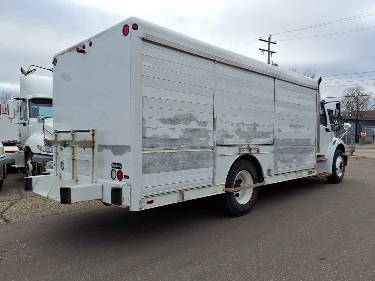 2017 Freightliner/Mercedes M2 106 670985