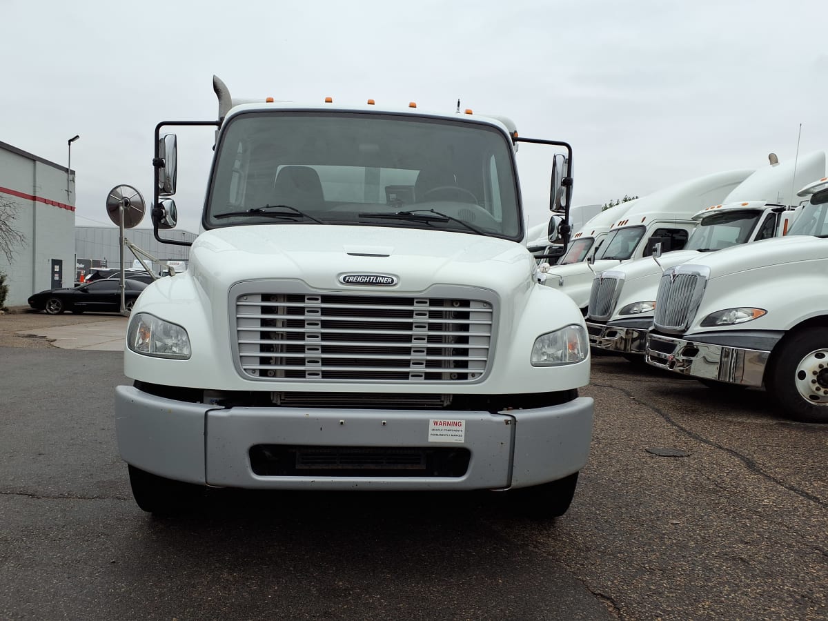 2017 Freightliner/Mercedes M2 106 670986