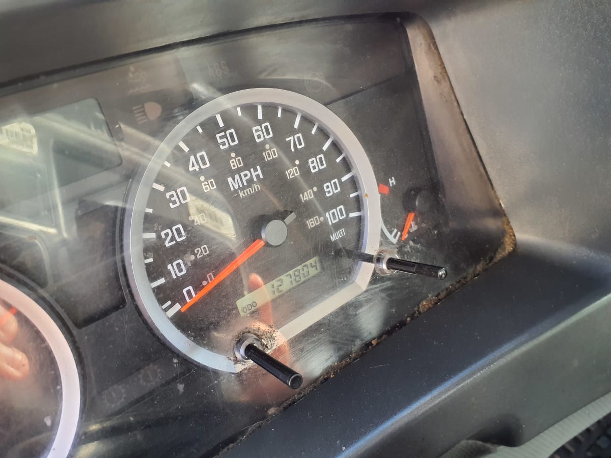 2017 Isuzu NRR 670995