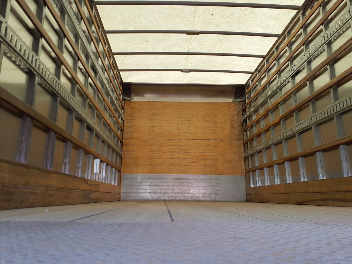 2017 Isuzu NRR 670995