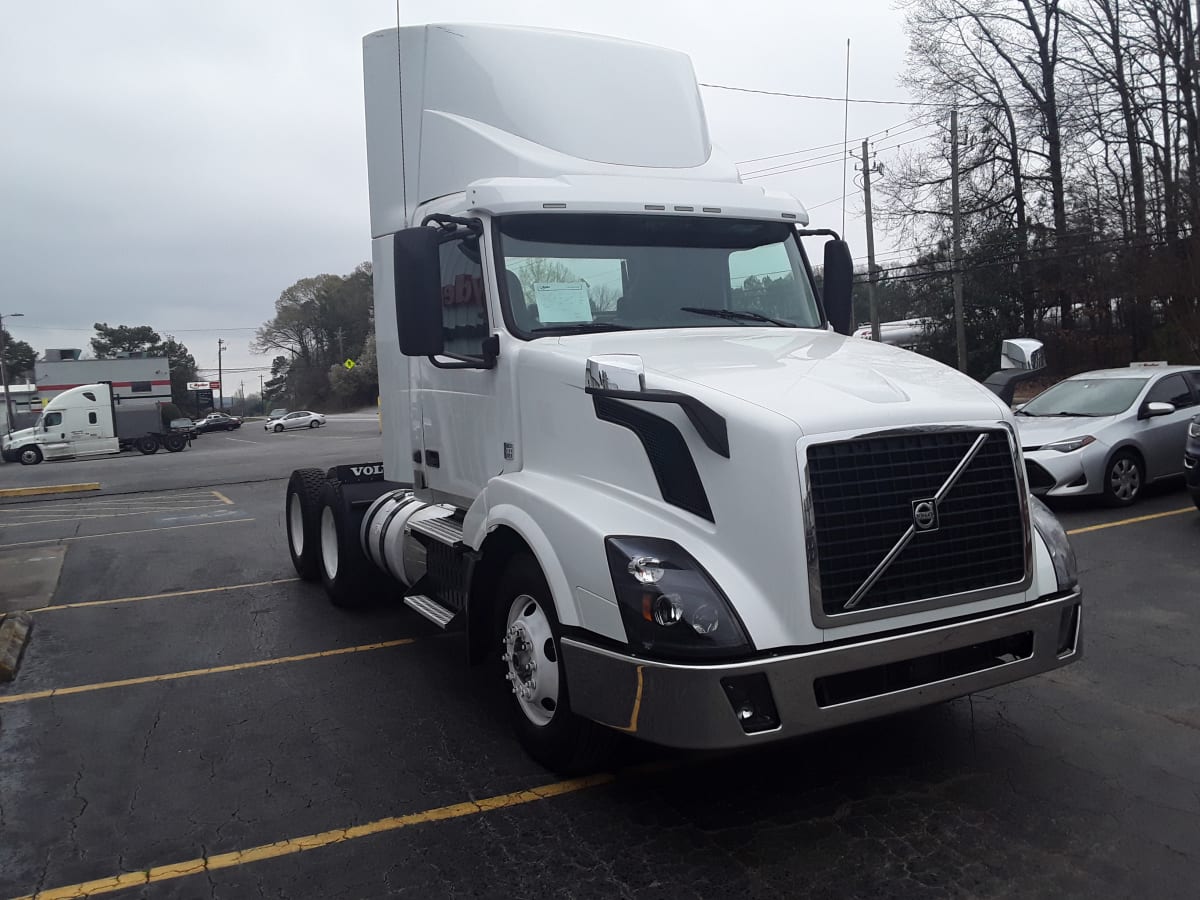 2017 Volvo VNL64TRACTOR 671033