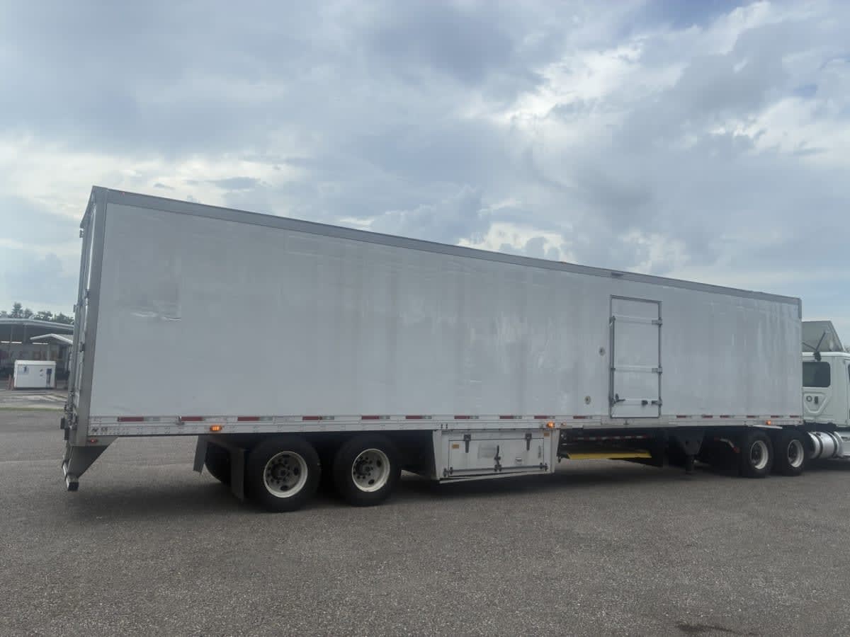 2017 Utility Trailers VS2RA 48/162/102 671056