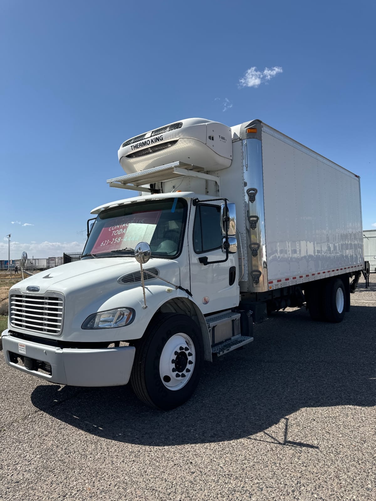 2017 Freightliner/Mercedes M2 106 671073