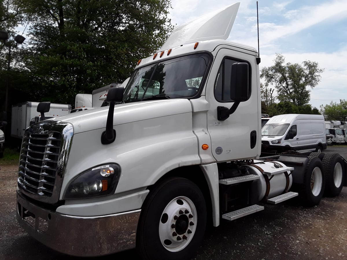 2017 Freightliner/Mercedes CASCADIA 125 671149