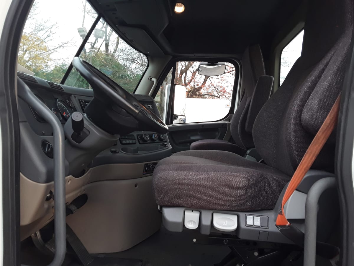 2017 Freightliner/Mercedes CASCADIA 113 671325