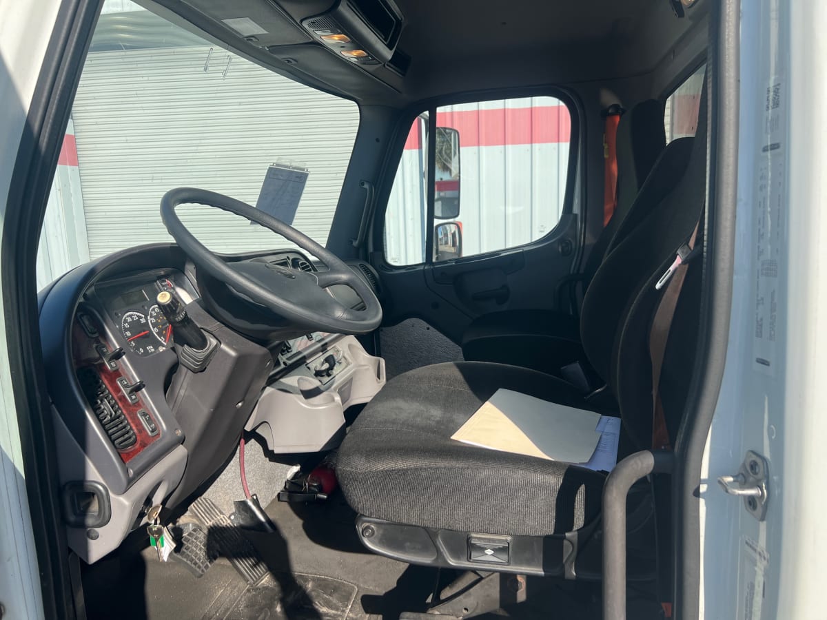 2017 Freightliner/Mercedes M2 106 671369