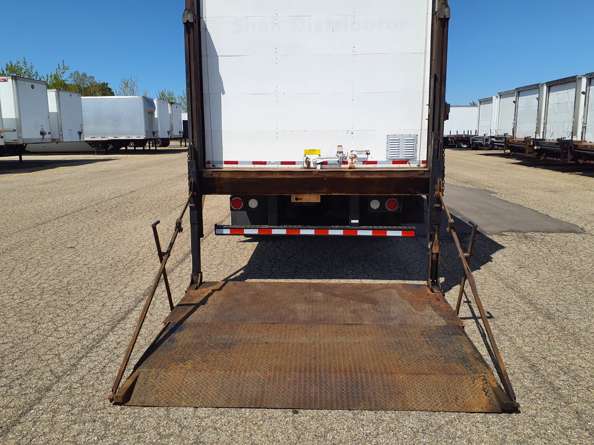 2017 Freightliner/Mercedes M2 106 671371