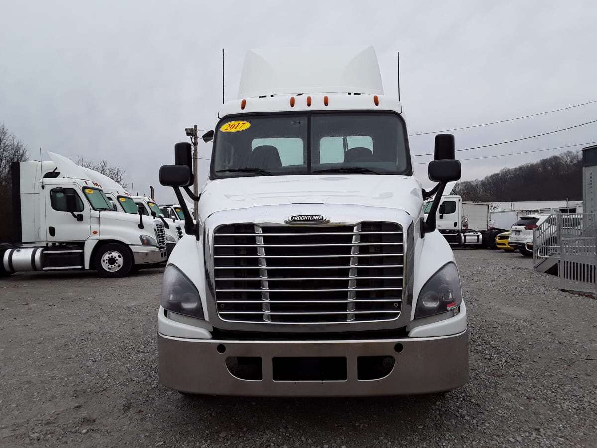 2017 Freightliner/Mercedes CASCADIA 125 671393