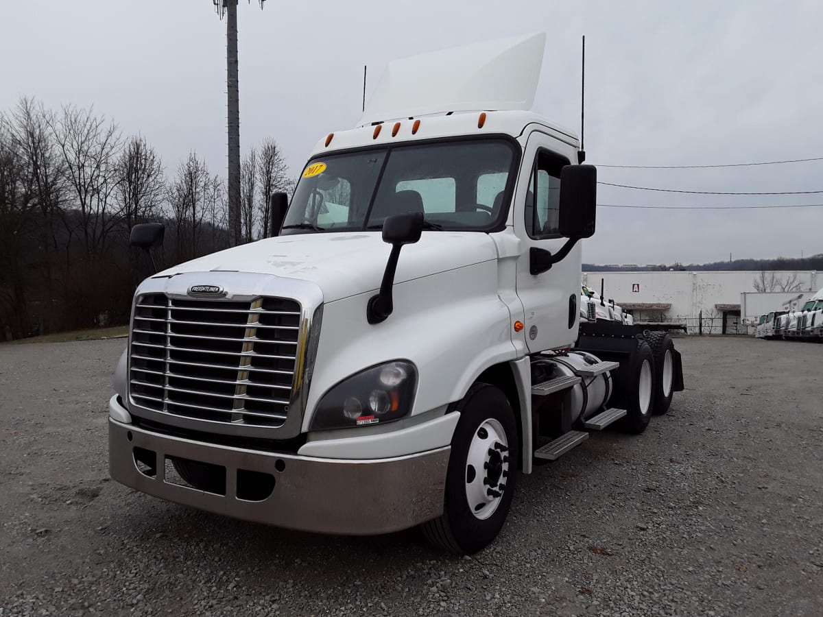 2017 Freightliner/Mercedes CASCADIA 125 671393