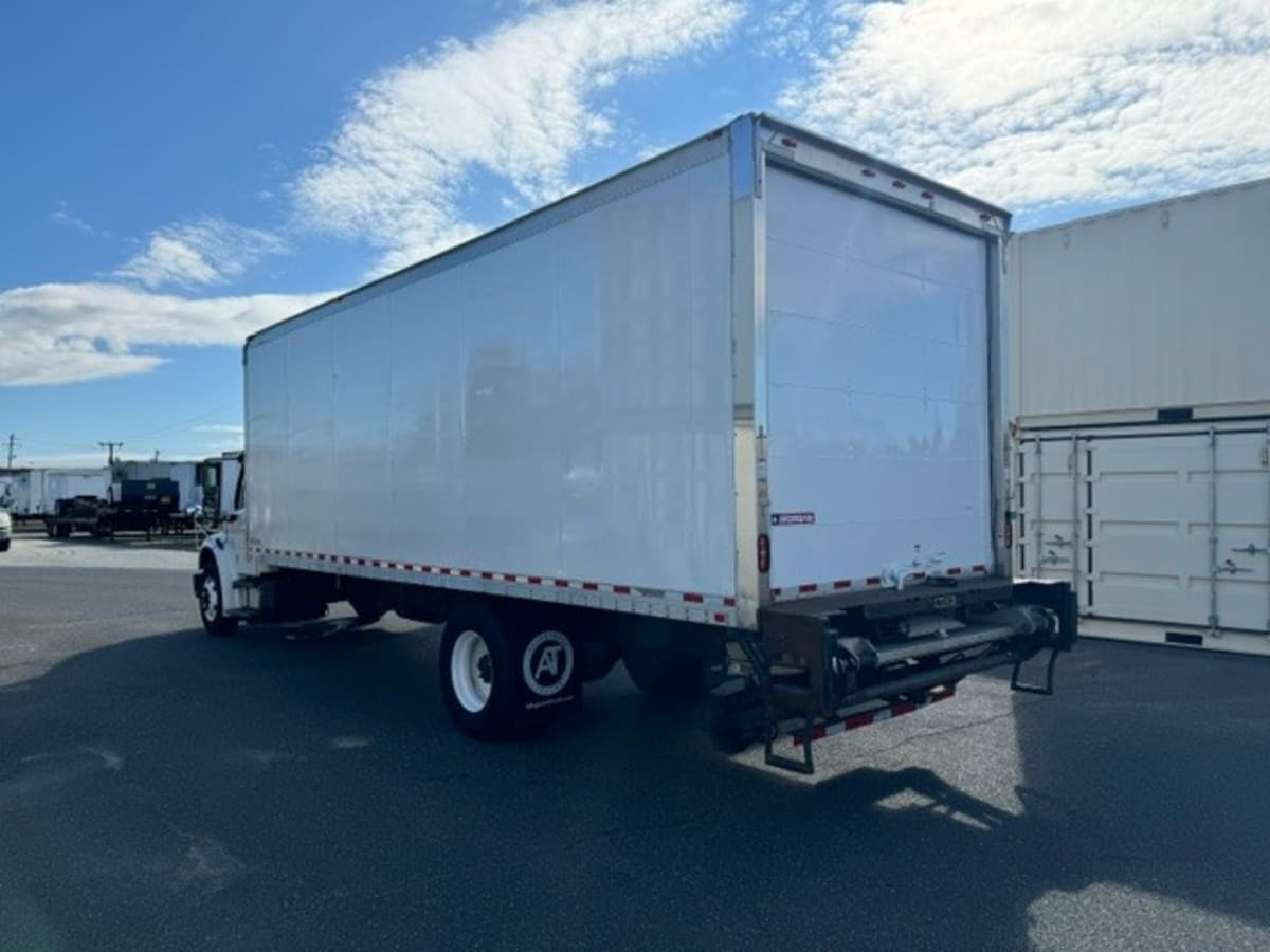 2017 Freightliner/Mercedes M2 106 671410