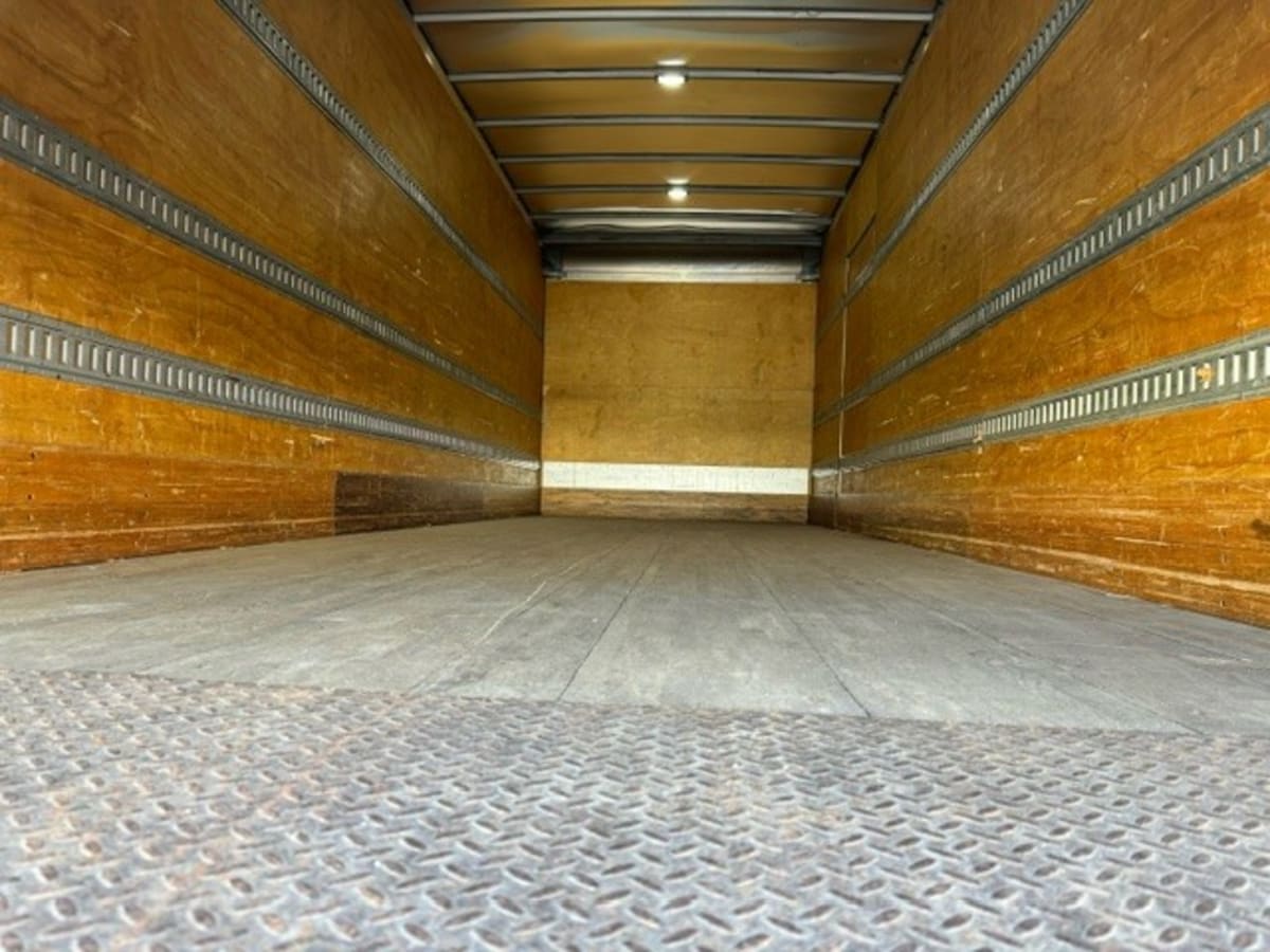 2017 Freightliner/Mercedes M2 106 671410