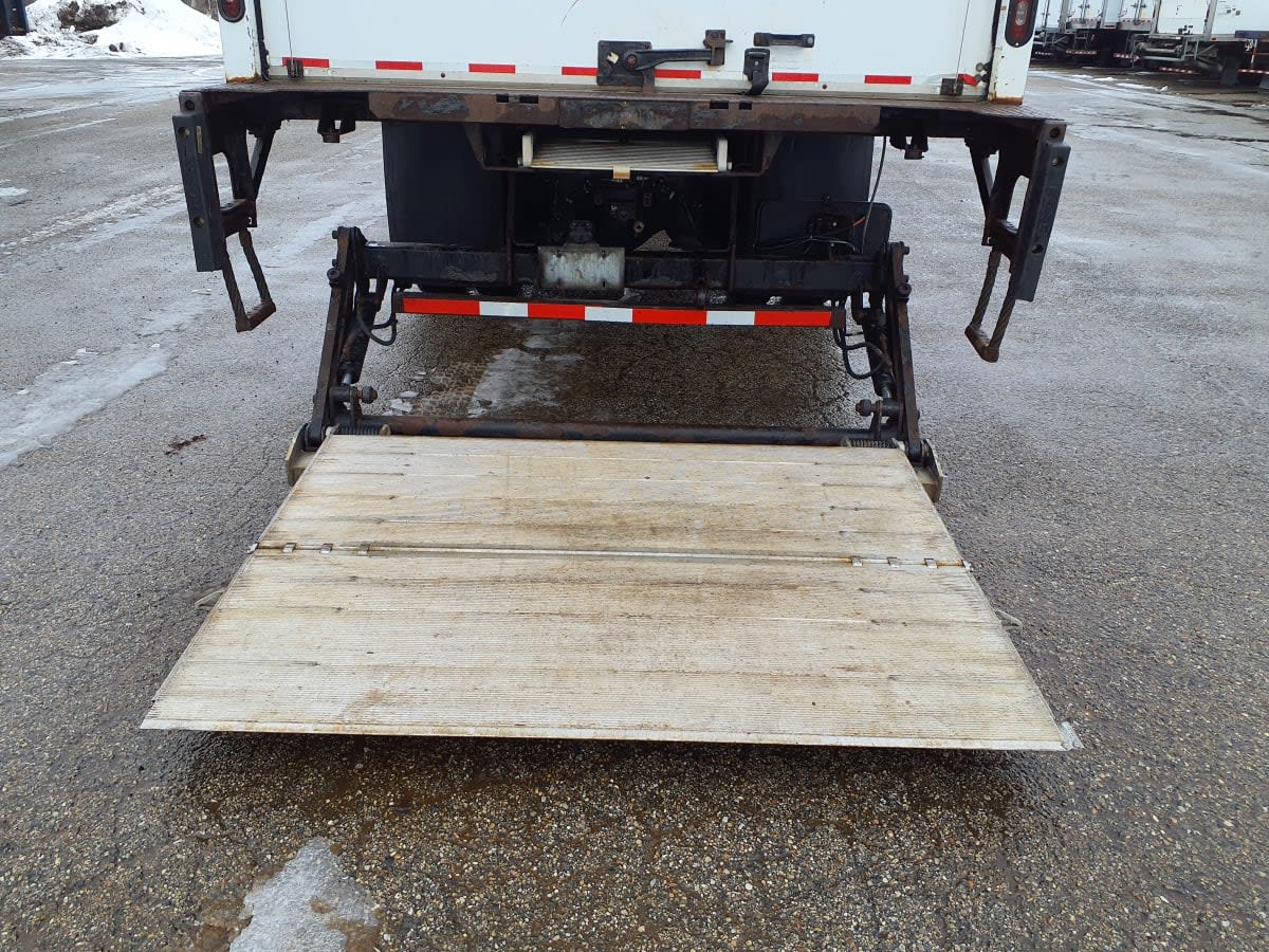 2017 Freightliner/Mercedes M2 106 671452