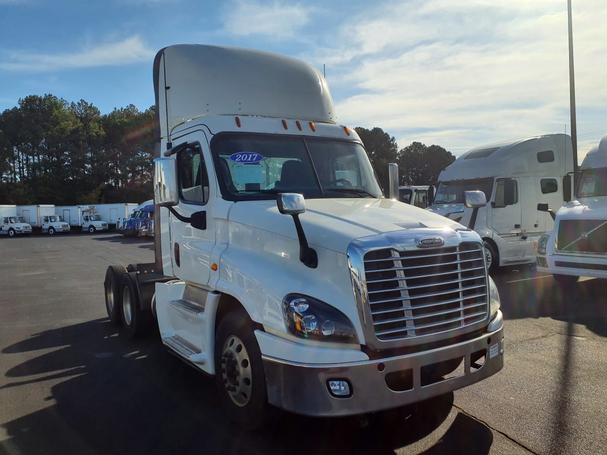 2017 Freightliner/Mercedes CASCADIA 125 671467