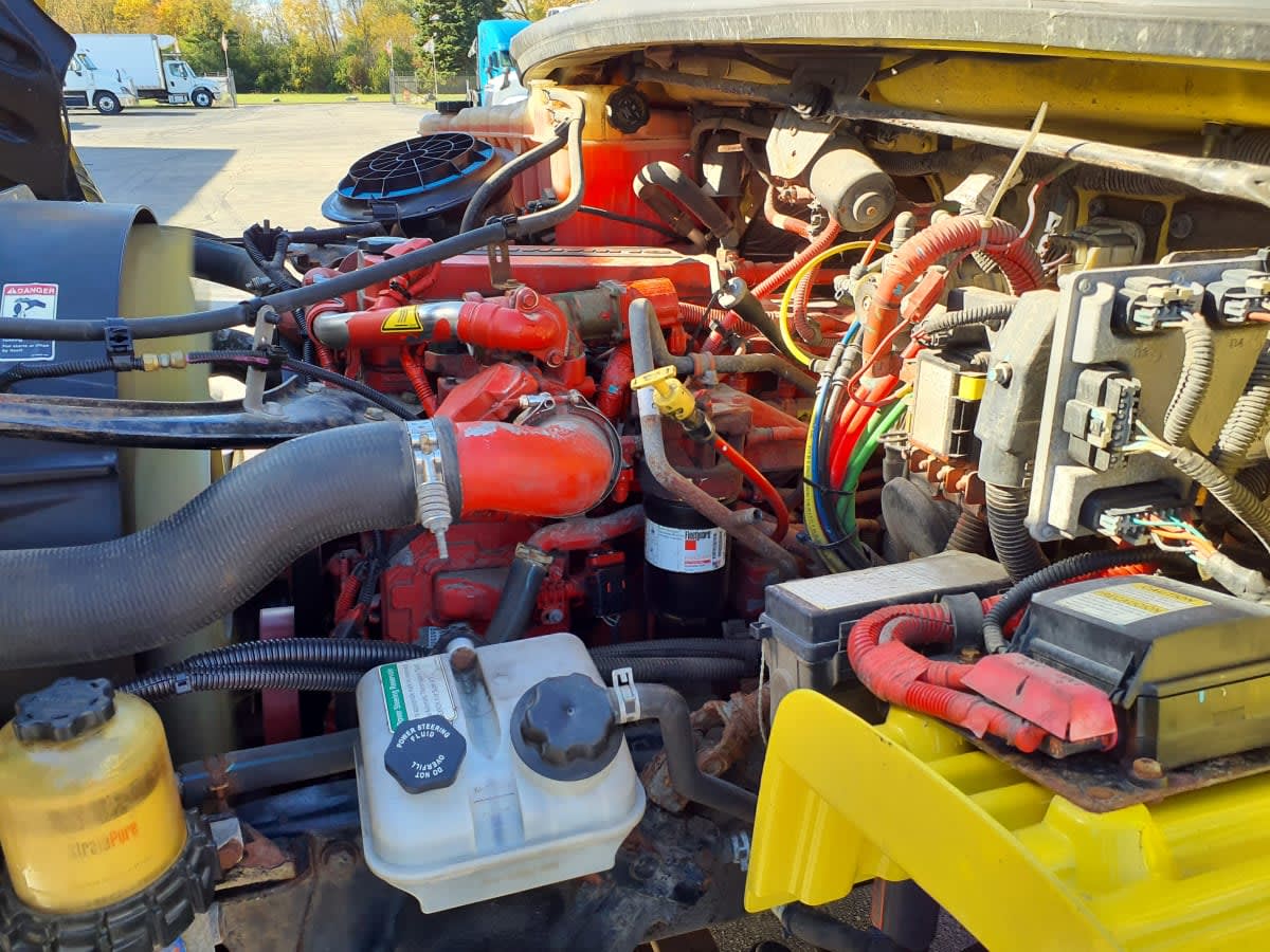 2017 Freightliner/Mercedes M2 106 671554