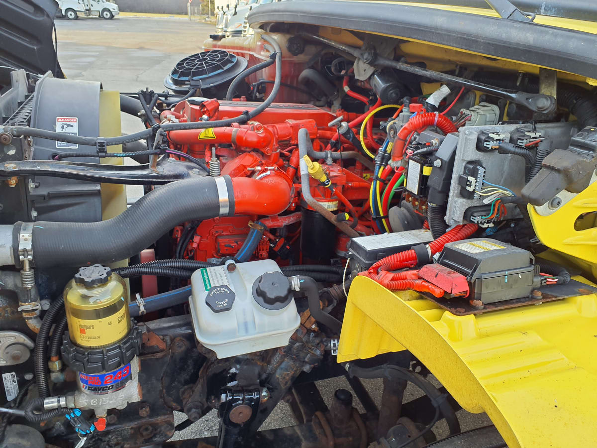 2017 Freightliner/Mercedes M2 106 671555