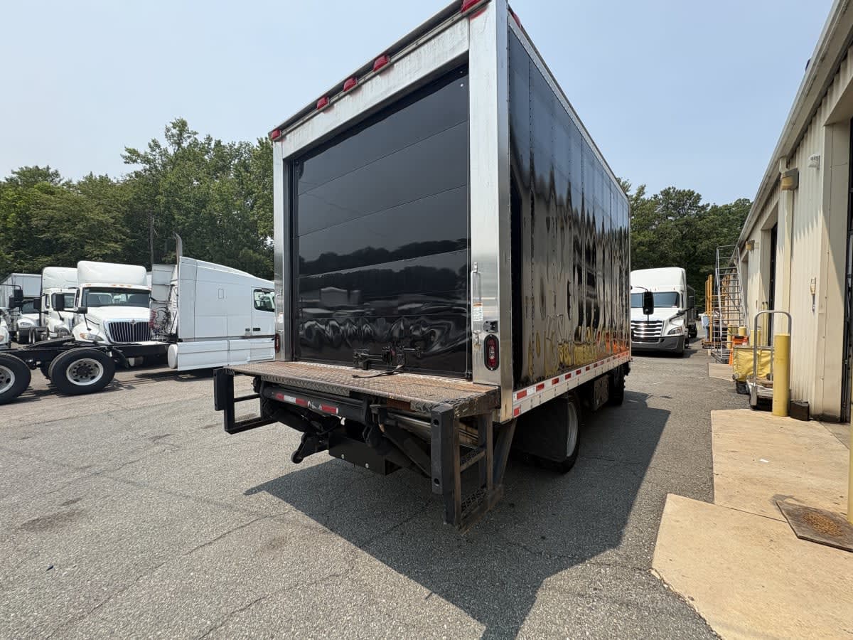 2017 Isuzu NPR 671584
