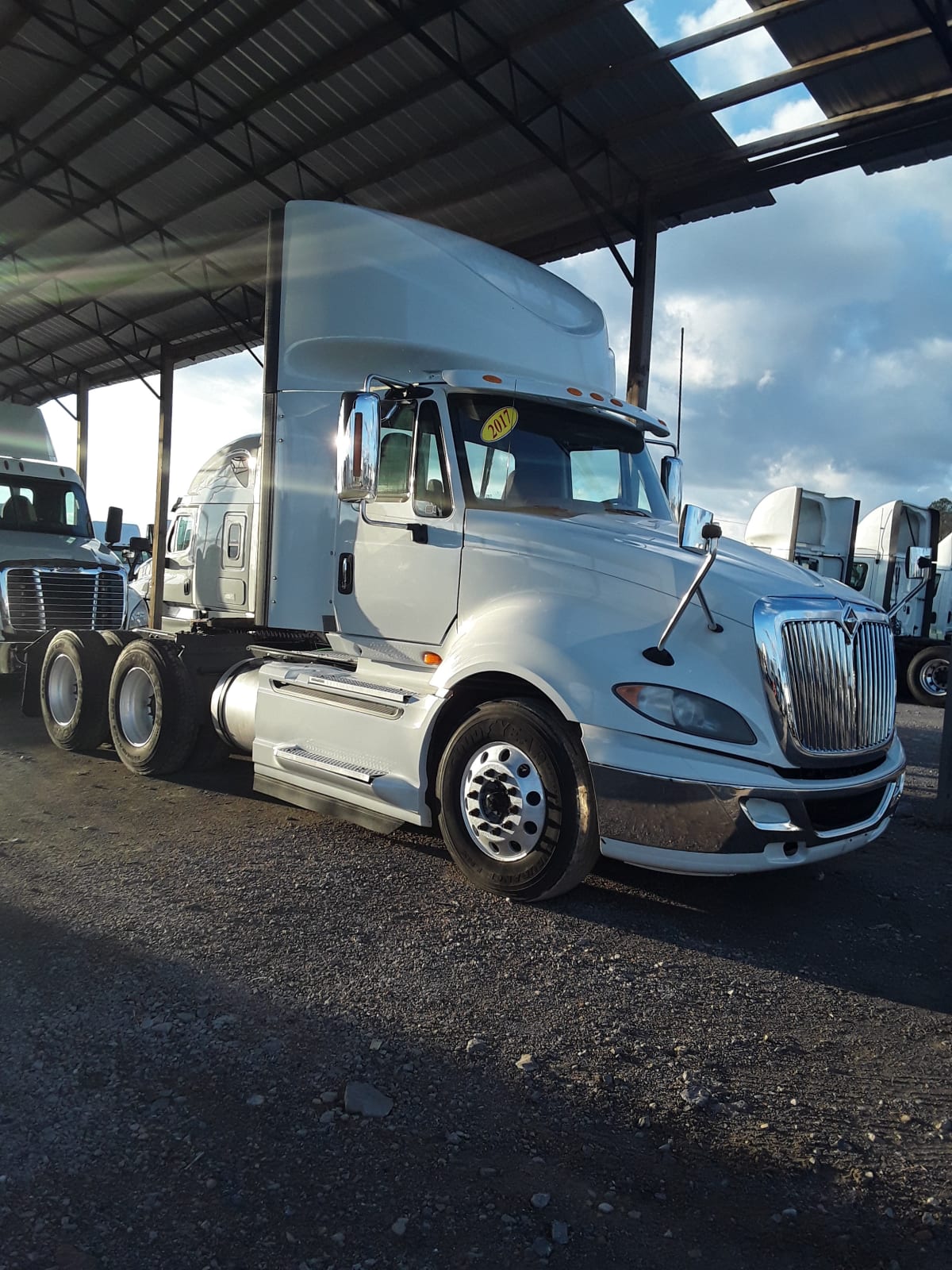 2017 Navistar International PROSTAR 671659