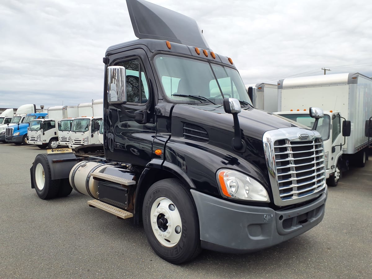 2017 Freightliner/Mercedes CASCADIA 113 671673