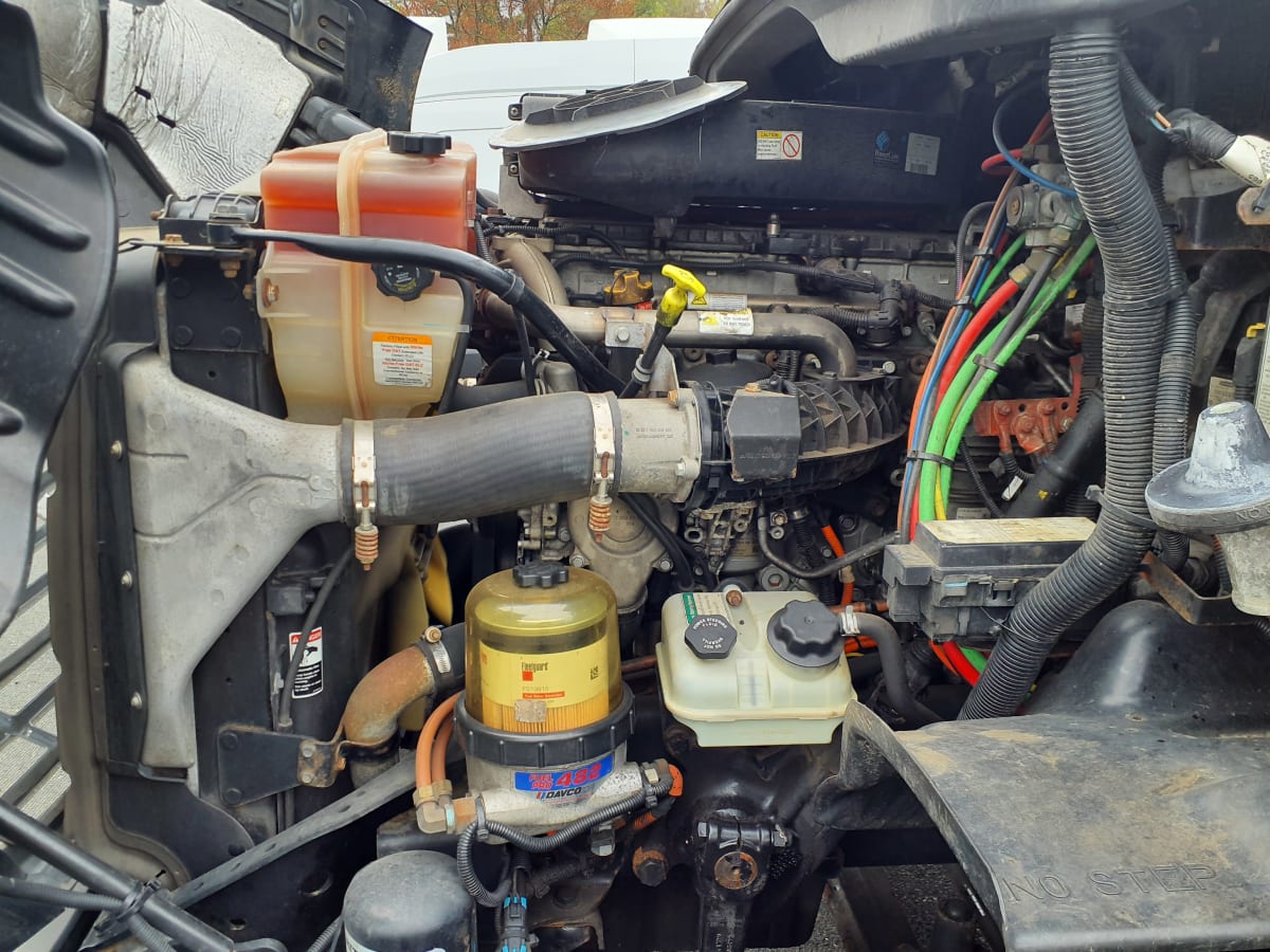 2017 Freightliner/Mercedes CASCADIA 113 671673