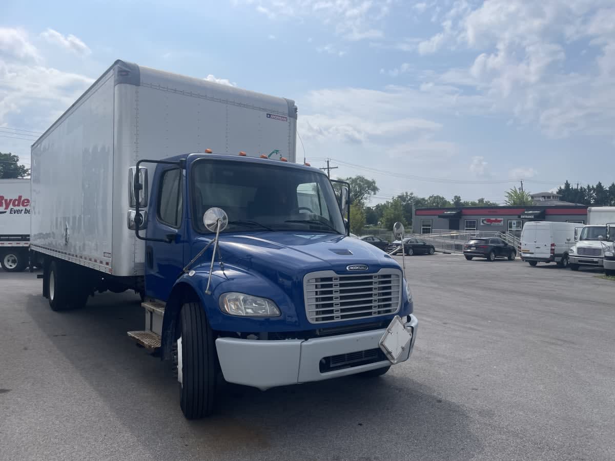 2017 Freightliner M2 106 671675