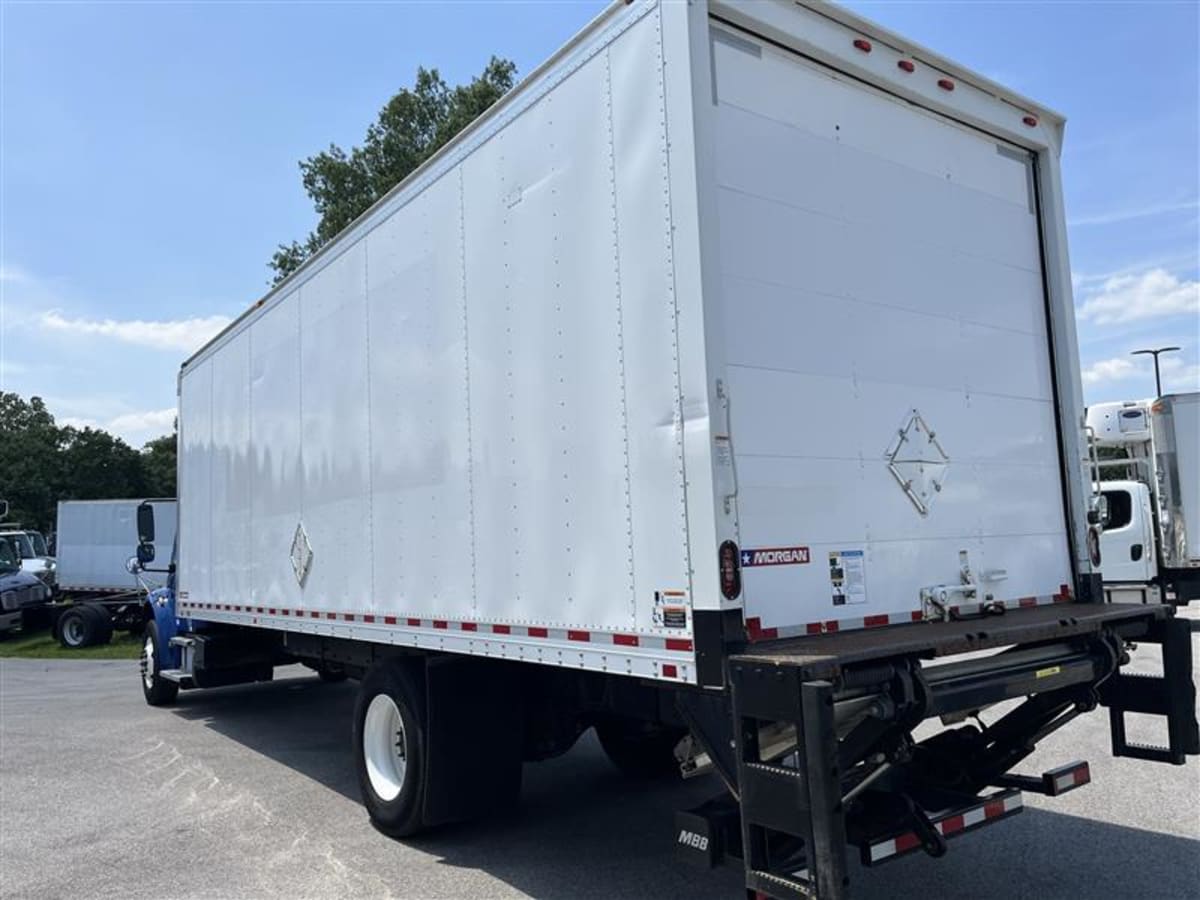 2017 Freightliner M2 106 671676
