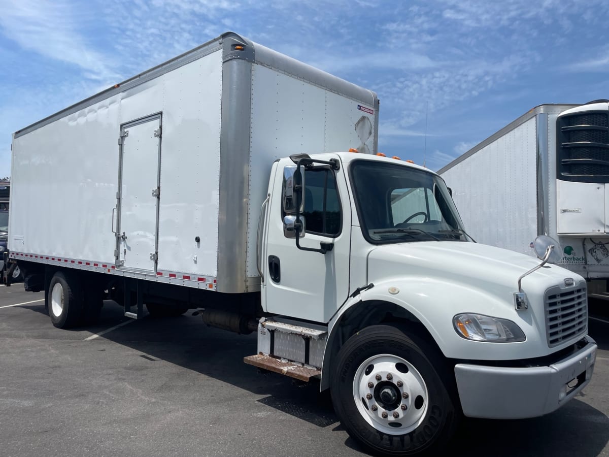 2017 Freightliner/Mercedes M2 106 671705