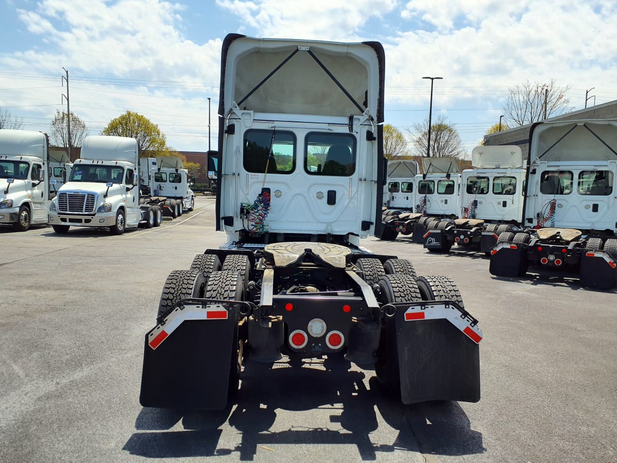 2017 Freightliner/Mercedes CASCADIA 125 671770