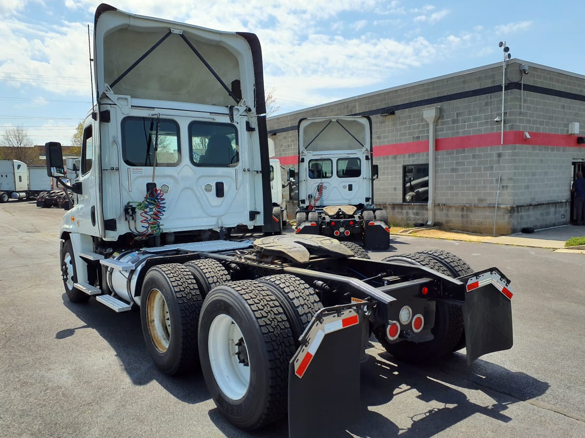 2017 Freightliner/Mercedes CASCADIA 125 671770