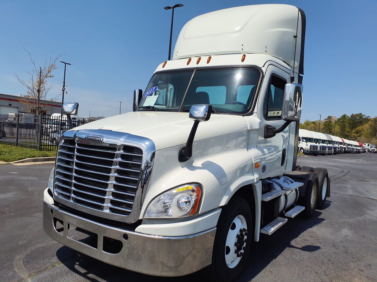 2017 Freightliner/Mercedes CASCADIA 125 671770