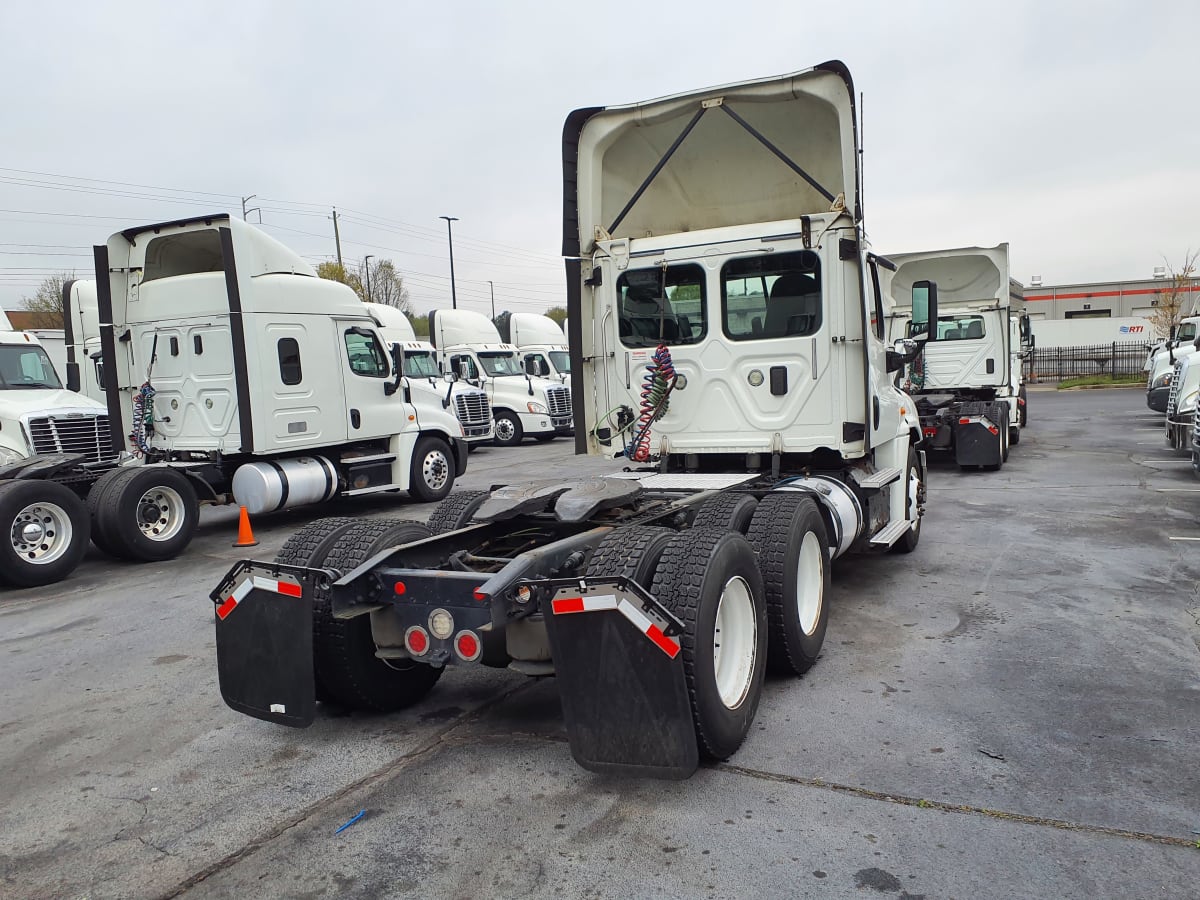 2017 Freightliner/Mercedes CASCADIA 125 671772