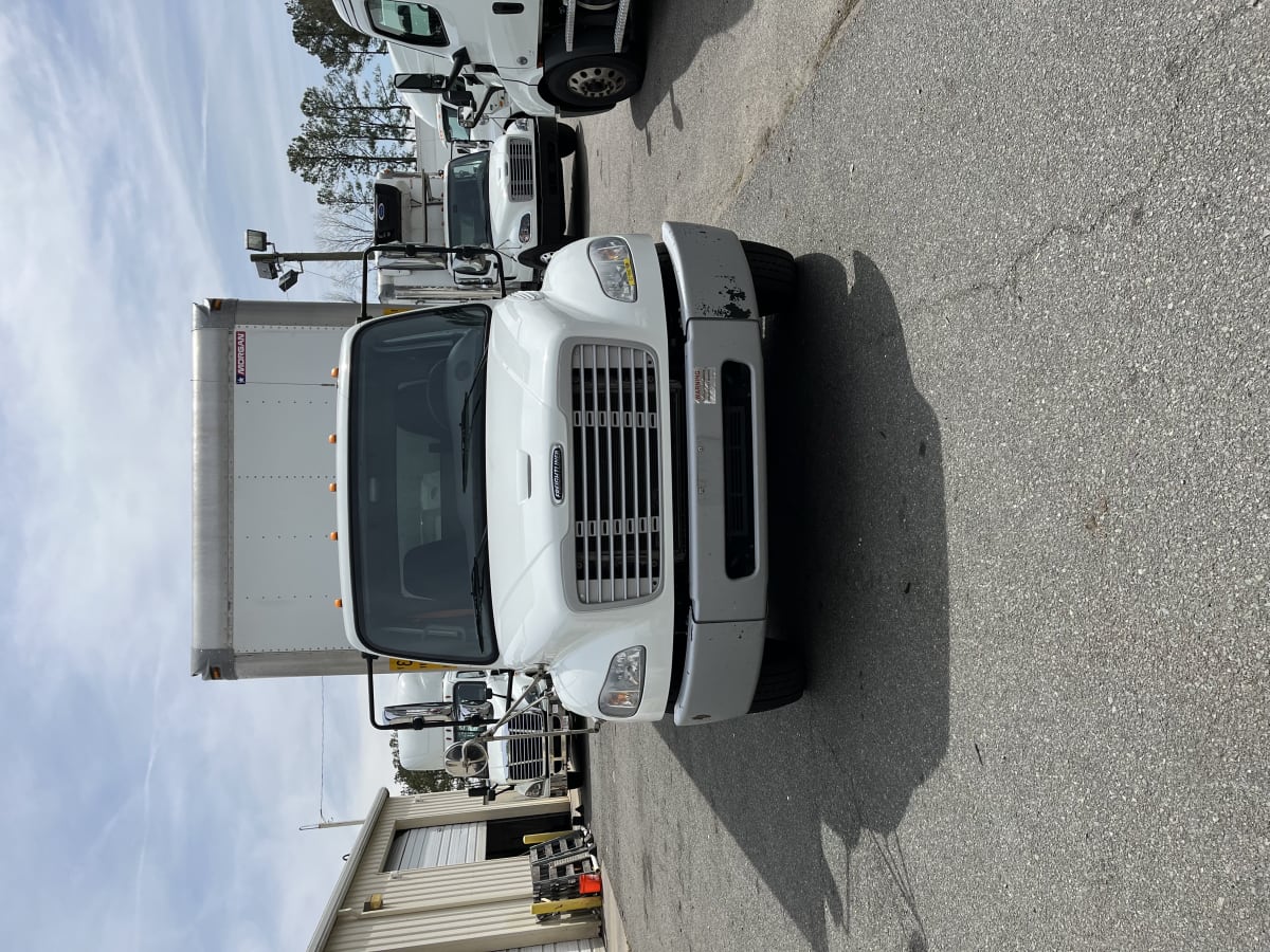 2017 Freightliner/Mercedes M2 106 671849