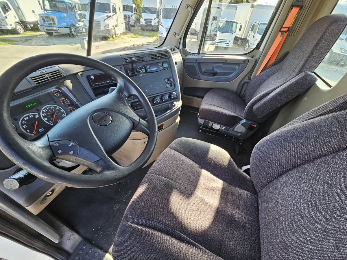 2017 Freightliner/Mercedes CASCADIA 125 671886