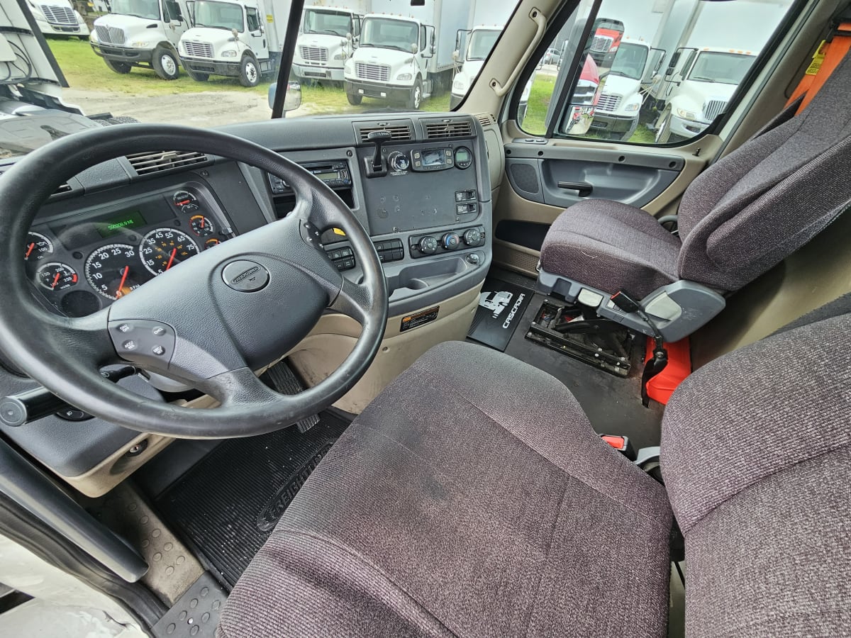 2017 Freightliner/Mercedes CASCADIA 125 671893