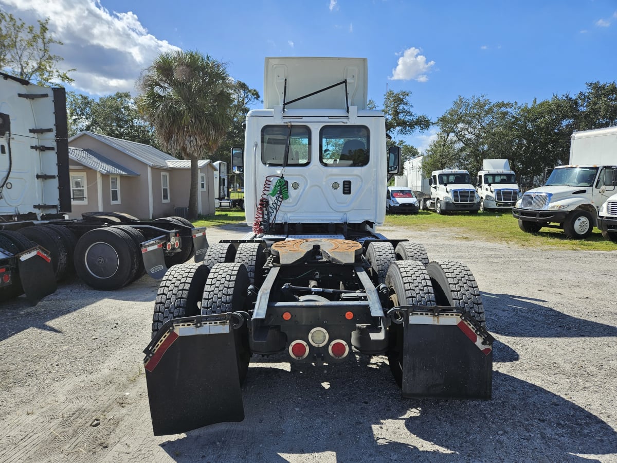 2017 Freightliner/Mercedes CASCADIA 125 671894