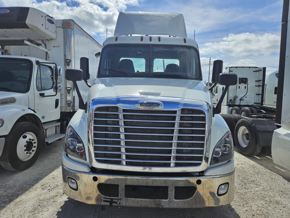 2017 Freightliner/Mercedes CASCADIA 125 671895