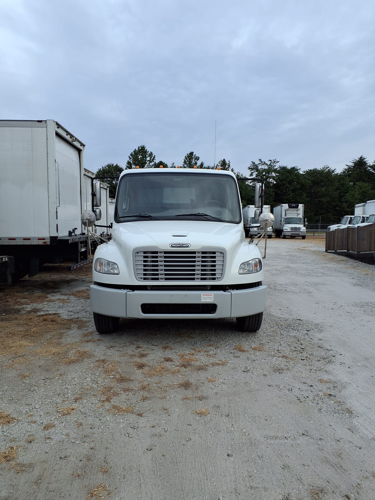 2017 Freightliner/Mercedes M2 106 671897