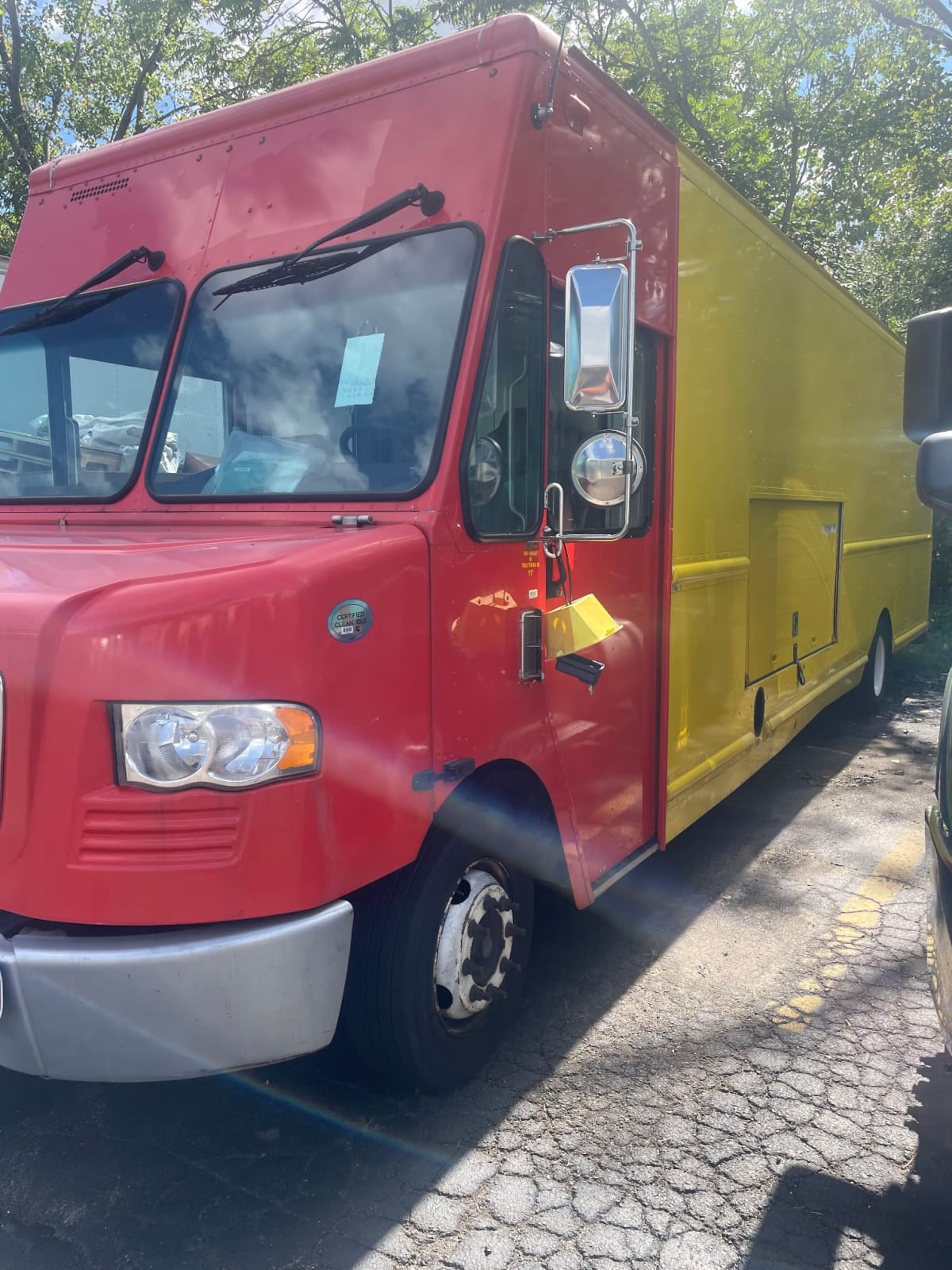 2017 Frtlr Custom Chassis Corp MT55 671933