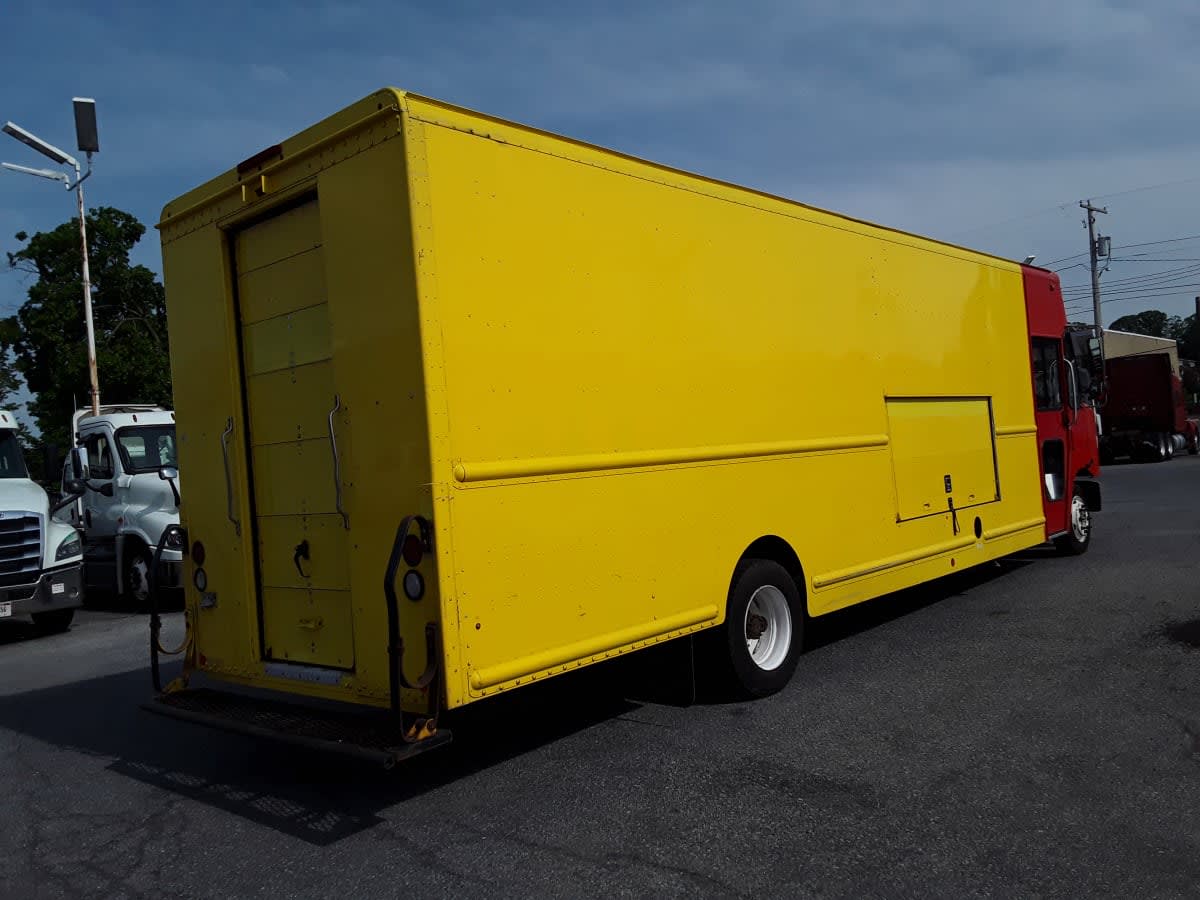 2017 Frtlr Custom Chassis Corp MT55 671947