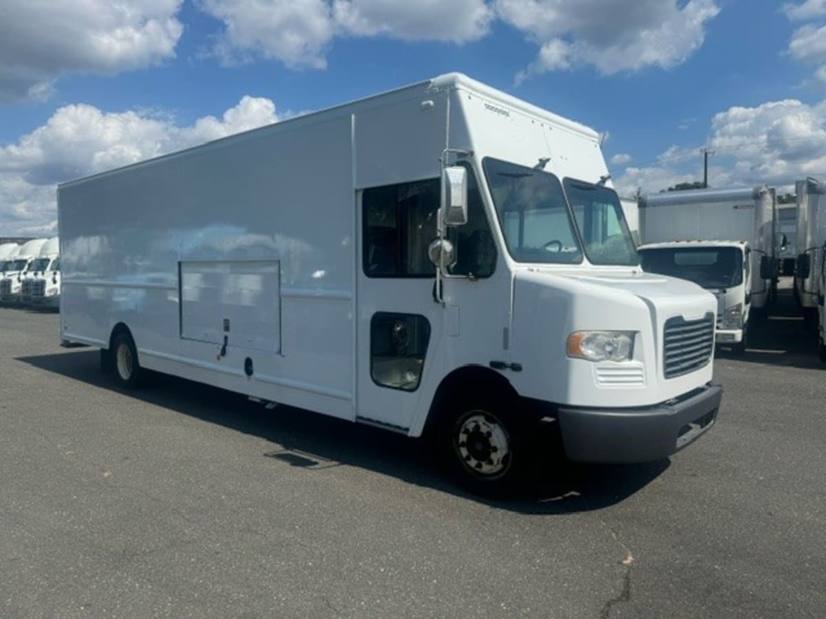 2017 Frtlr Custom Chassis Corp MT55 671957