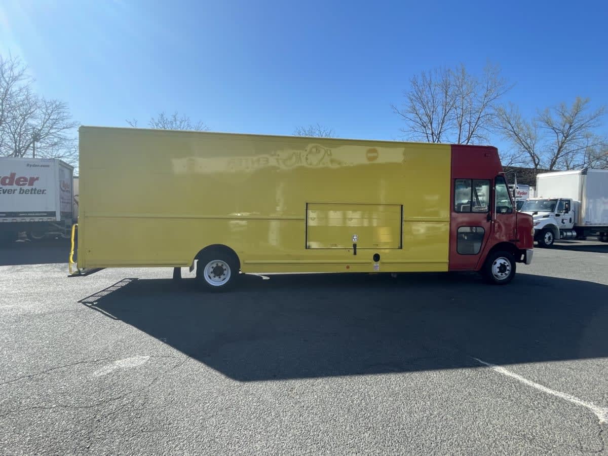 2017 Frtlr Custom Chassis Corp MT55 671961