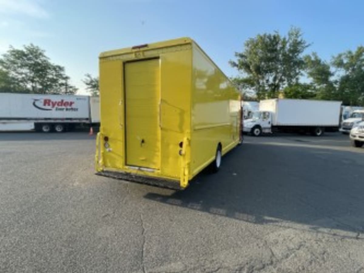 2017 Frtlr Custom Chassis Corp MT55 671966