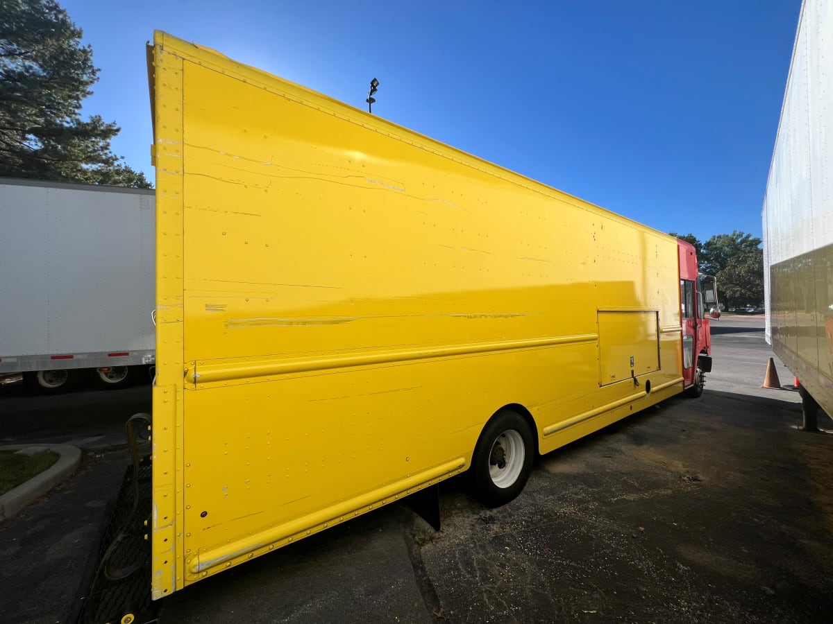 2017 Frtlr Custom Chassis Corp MT55 671969