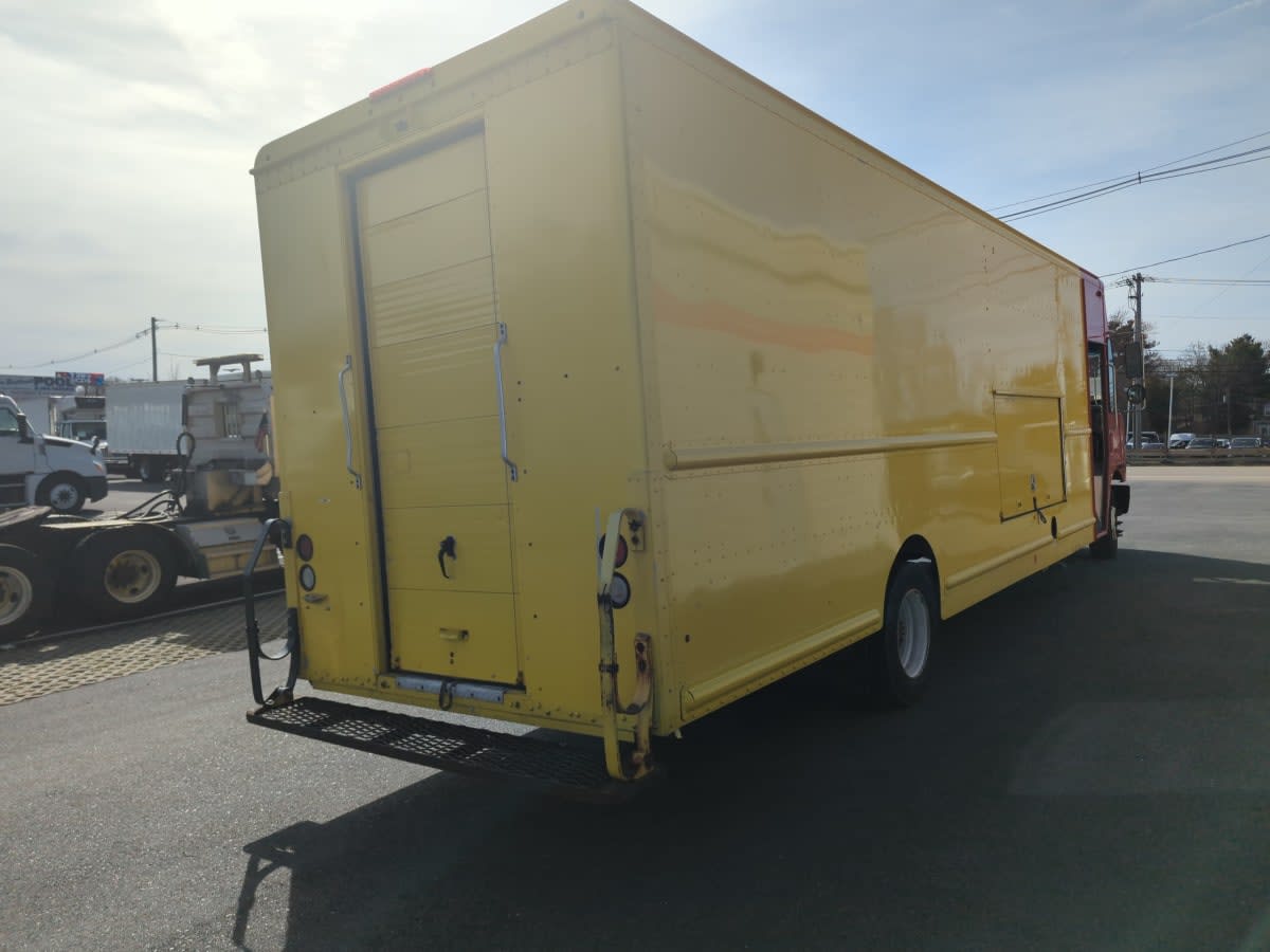 2017 Frtlr Custom Chassis Corp MT55 671985