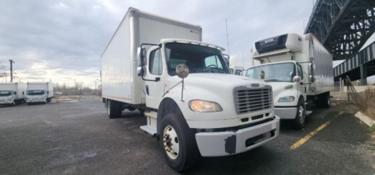2017 Freightliner/Mercedes M2 106 671996