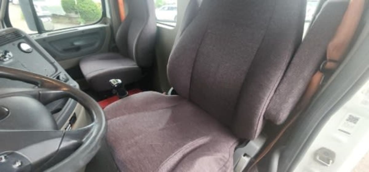 2017 Freightliner/Mercedes CASCADIA 113 671998